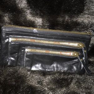 COPY - Women’s wallet by LATICO